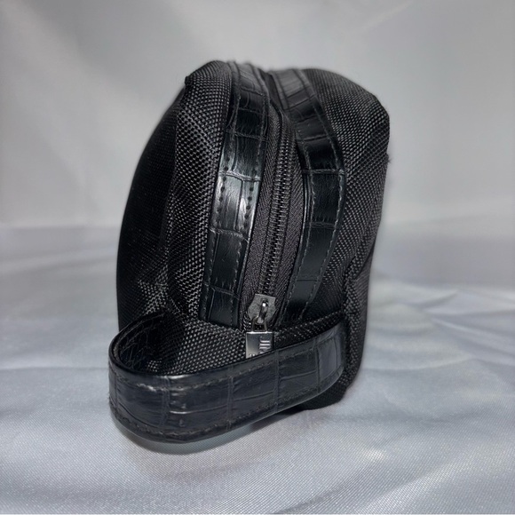 Jimmy Choo Black UNISEX Toiletry Bag - Picture 3 of 12